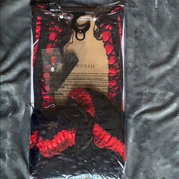 BeWicked Saloon Girl Costume - Red & Black Dress (Size M/L) - Picture 6 of 6